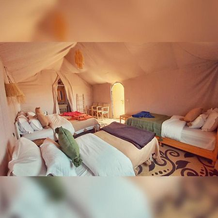 Sahara Vibes Luxury Camp Villa Merzouga Bagian luar foto