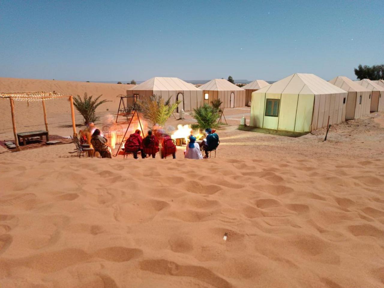 Sahara Vibes Luxury Camp Villa Merzouga Bagian luar foto