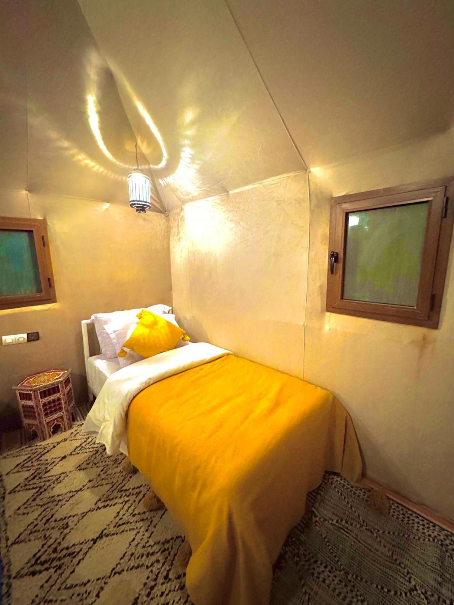 Sahara Vibes Luxury Camp Villa Merzouga Bagian luar foto