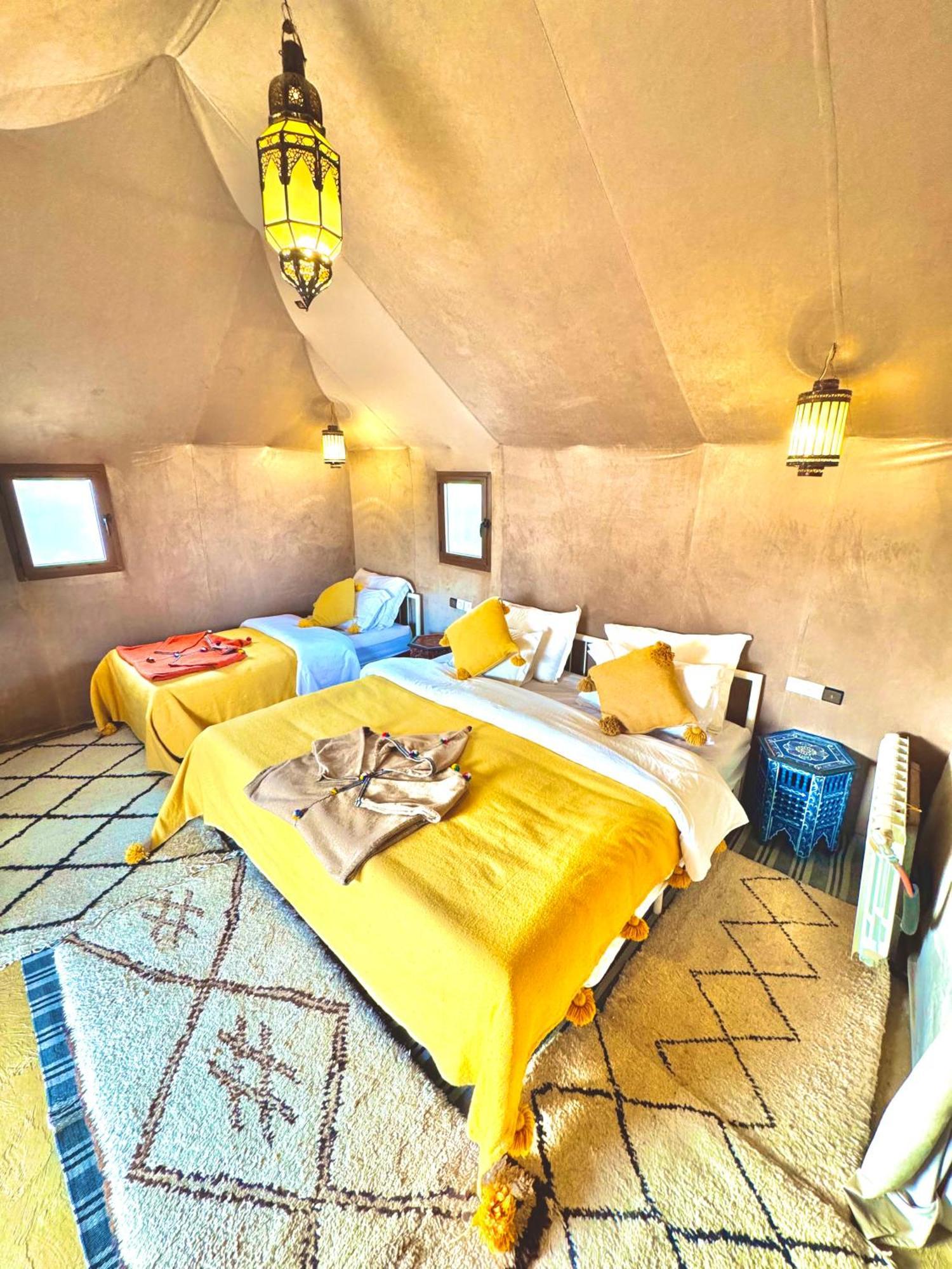 Sahara Vibes Luxury Camp Villa Merzouga Bagian luar foto