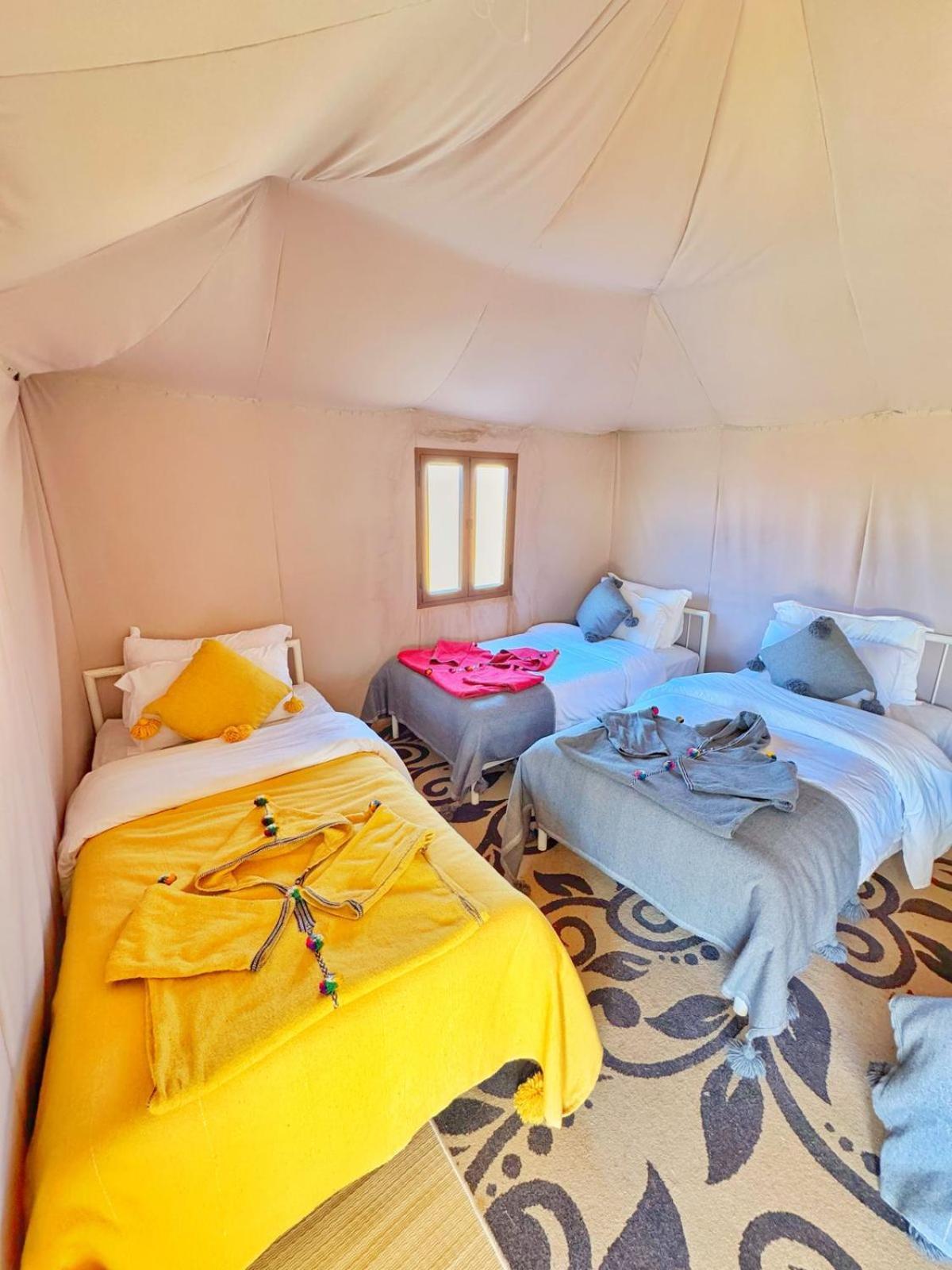 Sahara Vibes Luxury Camp Villa Merzouga Bagian luar foto